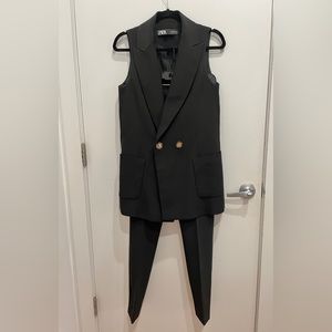 Bundle! Zara Long Sleeveless Blazer with High Waist Slim Fit Pants.